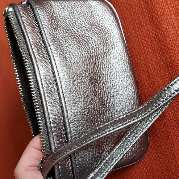 Michael Kors Sequined Wristlet - Picture 6 of 9